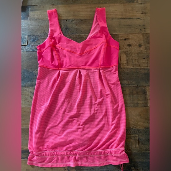 Lululemon tank - Picture 4 of 5